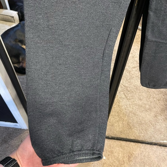 Fruit of the Loom Sweatpants - Picture 2 of 6